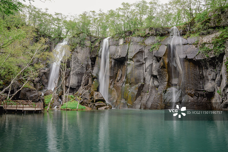 长白山北坡绿渊潭图片素材