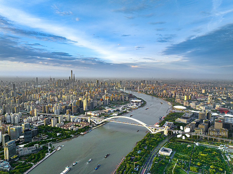卢浦大桥 上海南北高架城市快速路 黄浦江 超级城市跨越河流的大型桥梁 城市基础设施图片素材
