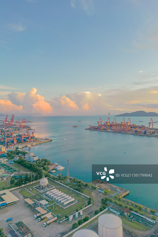 深圳 蛇口港的日落 港口云彩图片素材