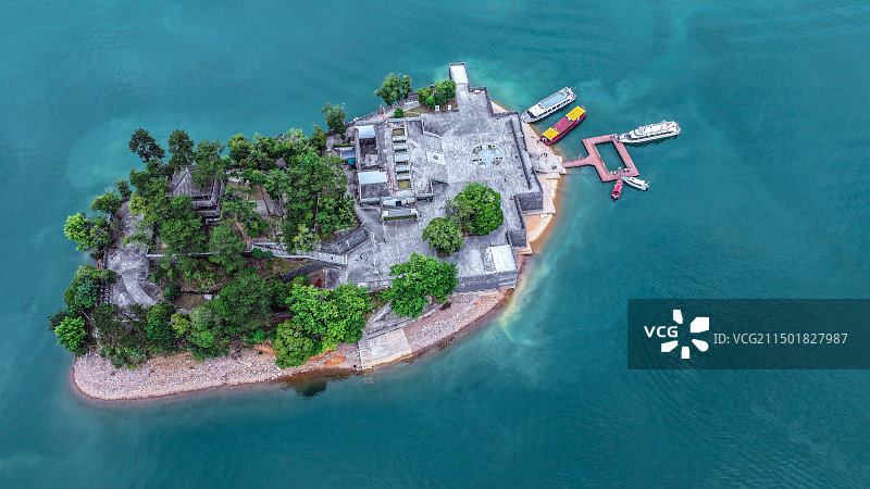 孤岛，航拍安徽太平湖天下太平城图片素材