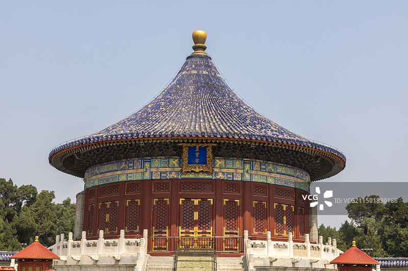 北京天坛公园古建筑皇穹宇图片素材
