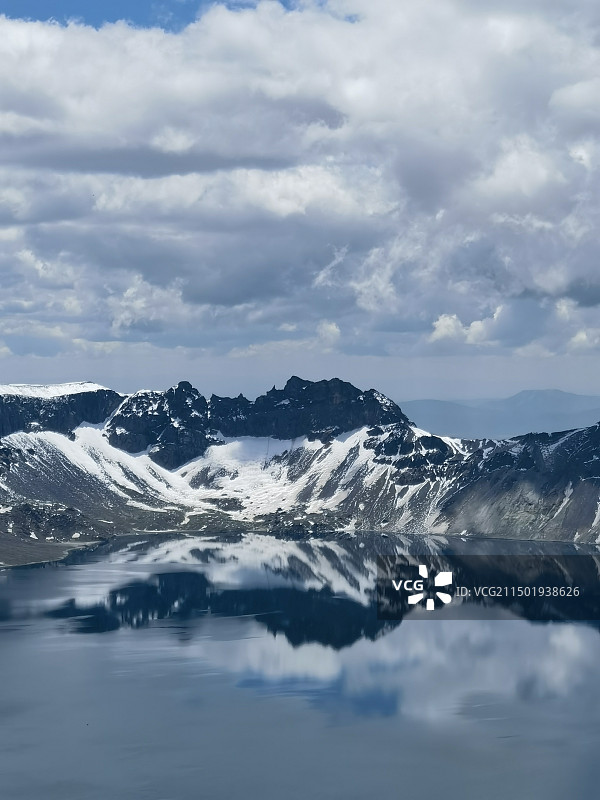 长白山天池（手机）图片素材