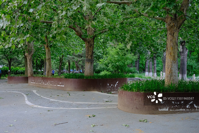 北京东城区亮马河公园图片素材