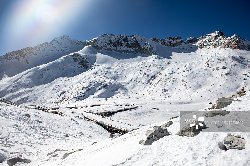 海拔4800 米的无人之境图片素材