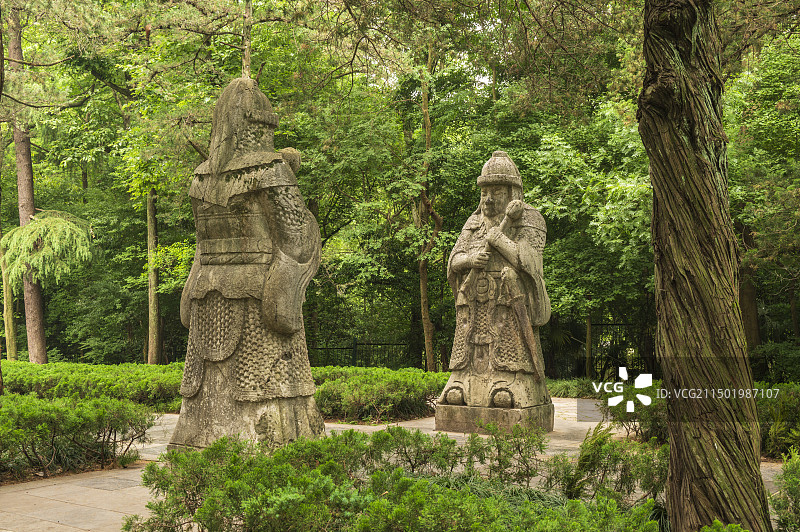 南京明孝陵春日晨曦中的神像道石像图片素材