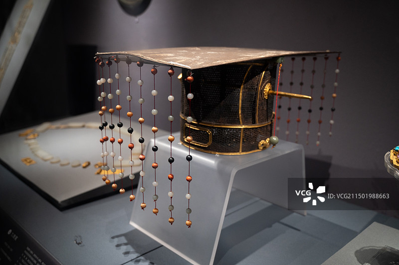 山东博物馆镇馆之宝国家一级文物九旒冕图片素材