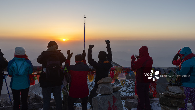 绚丽多彩的日出日落，秦岭风光图片素材