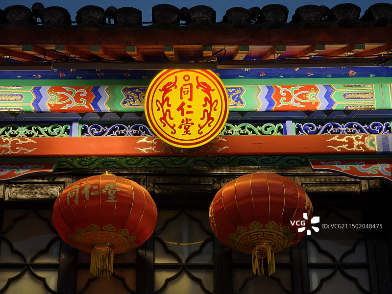 杭州清河坊街北京同仁堂门店传统民居古建筑木雕艺术图片素材