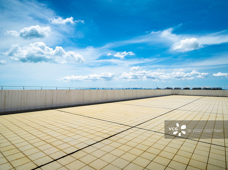 天面屋面防水硬化观景平台露台展台空中停车场图片素材