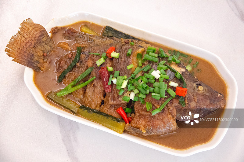 温馨家常美食——红烧罗非鱼图片素材