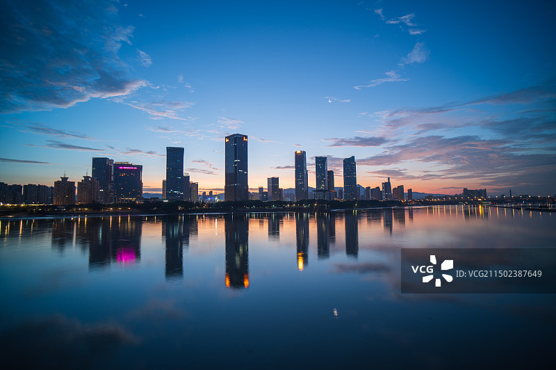 福州CBD火烧云图片素材