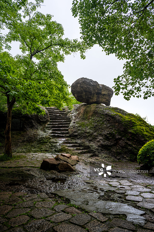 杭州西湖保俶塔寿星石图片素材