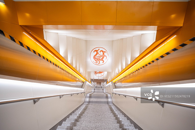 背景地铁17号线太阳宫站图片素材