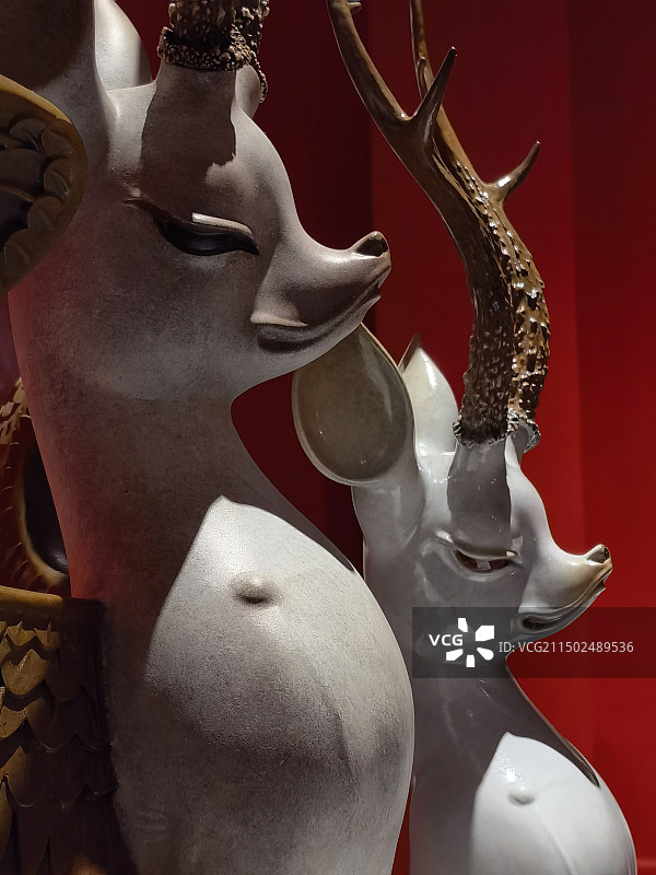 母子情深（鹿）图片素材