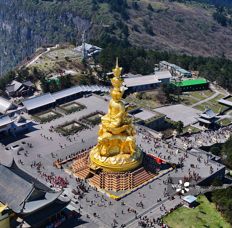 四川省乐山市峨眉山市峨眉山风景区金顶金佛普贤王菩萨万佛顶航拍图片素材