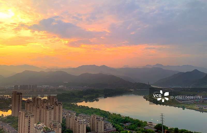 《阳明湖日出》浙江丽水图片素材