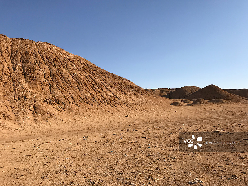 突尼斯内夫塔Ong Jmal沙漠景观图片素材