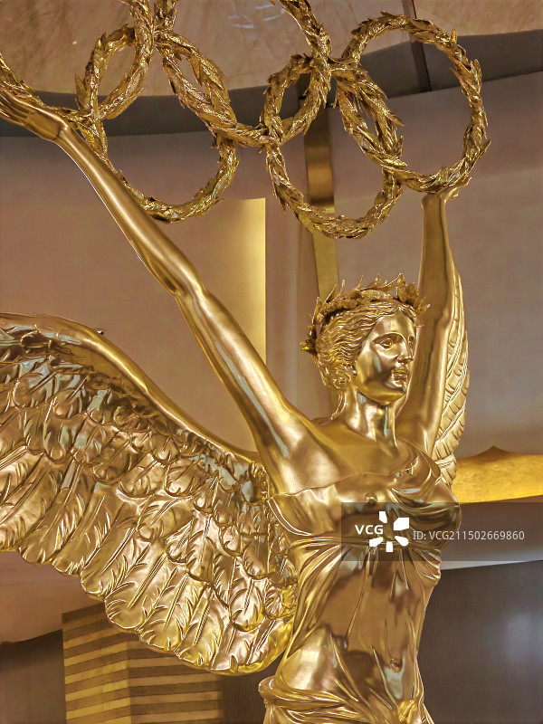 永利皇宫的天使雕塑澳门永利皇宫，金色的天使雕塑，惟妙惟肖。图片素材