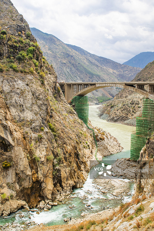香格里拉大峡谷 川滇交界处图片素材