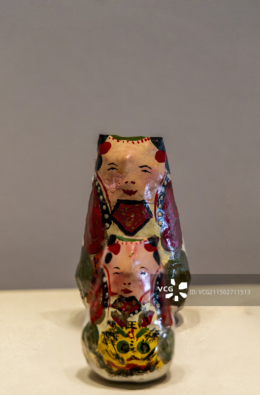 首都博物馆“岁华纪胜—老北京民俗展”：纸质不倒翁玩具（扳不倒玩具）（现代）图片素材
