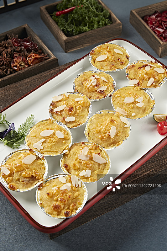 杏仁片芝士焗红薯泥图片素材