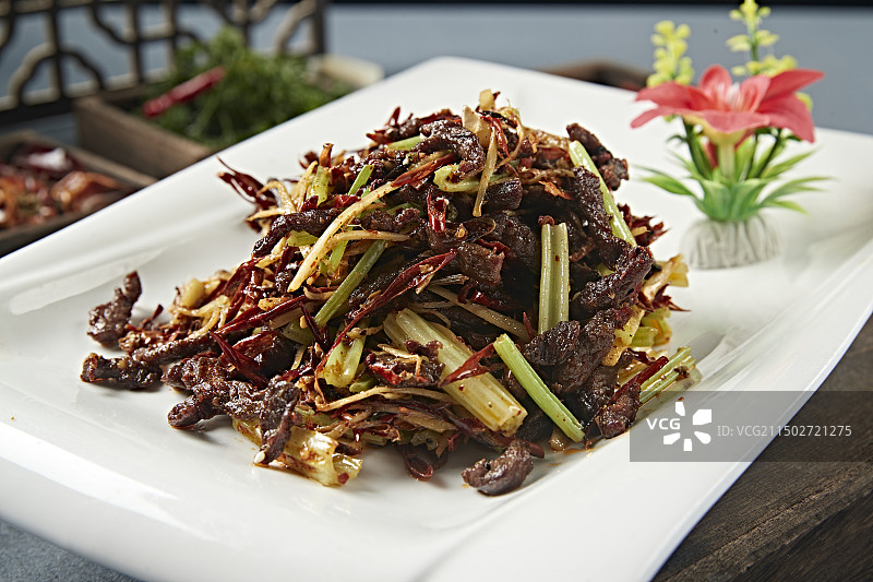 香辣干煸西芹牛肉丝图片素材