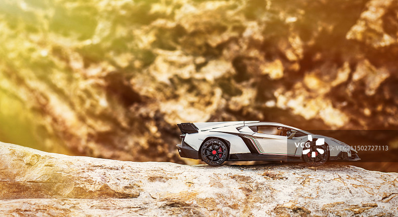 炫酷的玩具赛车模型汽车图片素材