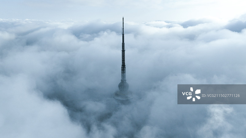 定海神针（云雾中的龙塔）图片素材