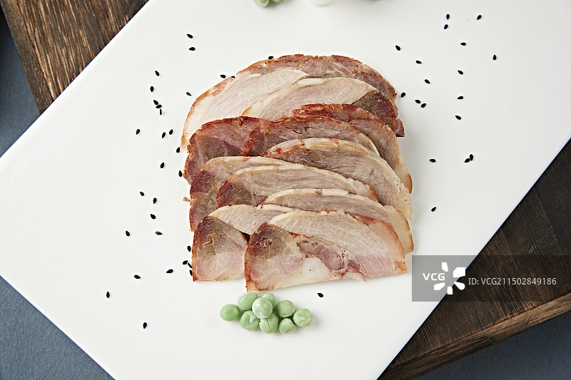 美味凉菜柴沟堡熏肉切片图片素材