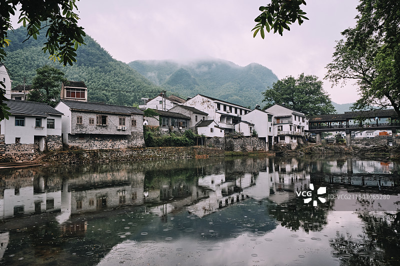 宁波余姚鹿亭中村，白云桥图片素材