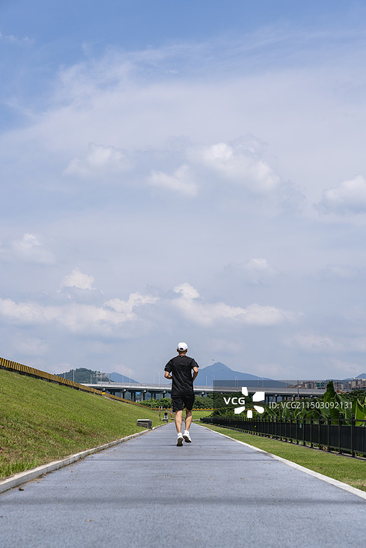 广州从化绿道运动跑步图片素材