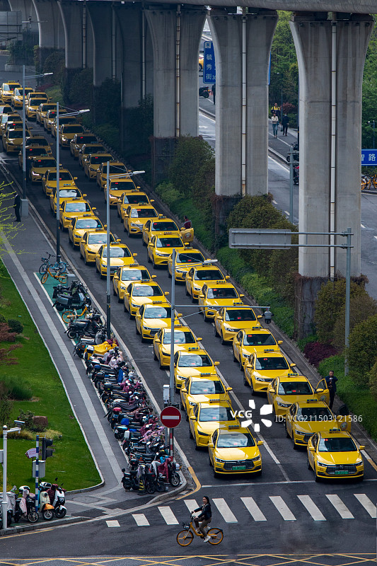 黄色出租车们图片素材