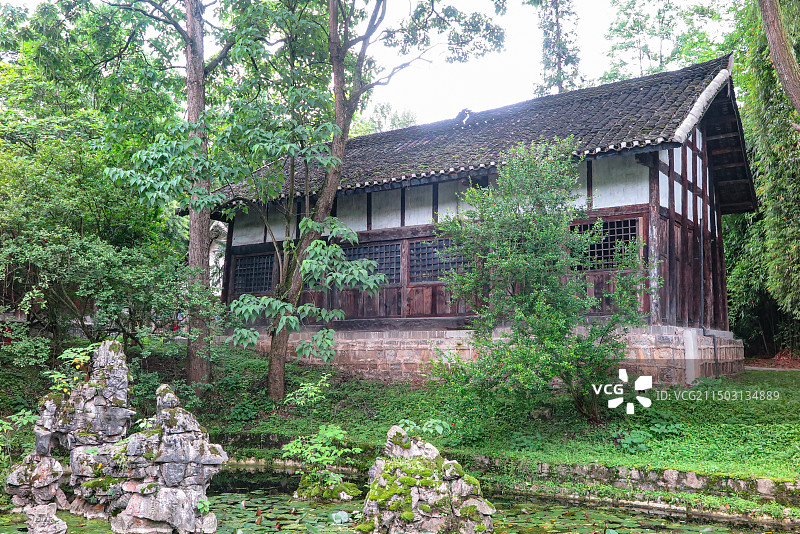 中国贵州省贵阳市息烽县息烽集中营，息烽集中营革命历史纪念馆，监房和办公用房，监房监舍图片素材