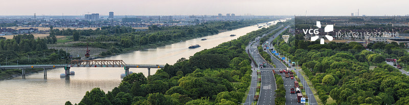 泰州引江河与长江大道图片素材