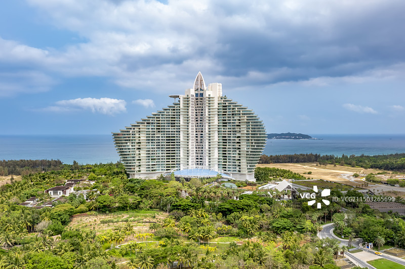 三亚地标建筑海棠湾红树林度假酒店图片素材