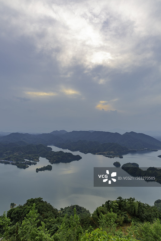 青山水库--湖北咸宁通城县图片素材