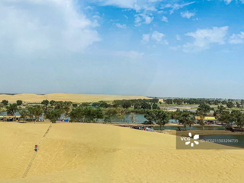 塔克拉玛干沙漠风景图片素材