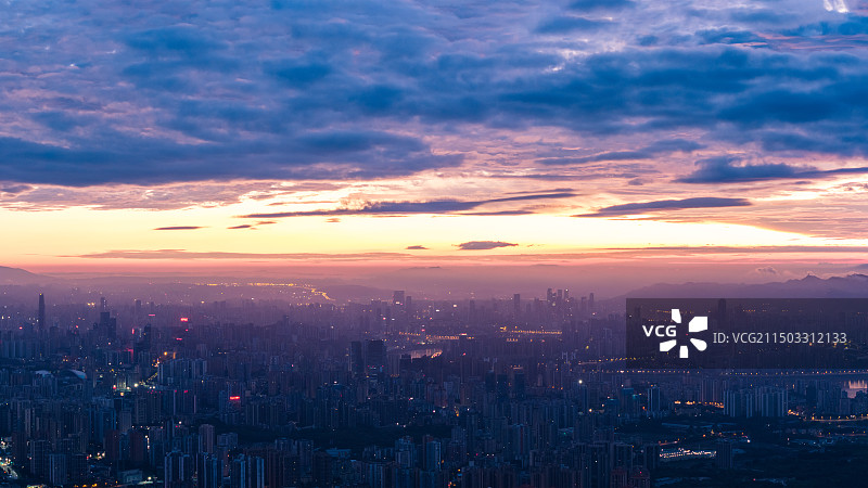 重庆市渝中区 南滨路 江边拍摄 航拍视角图片素材