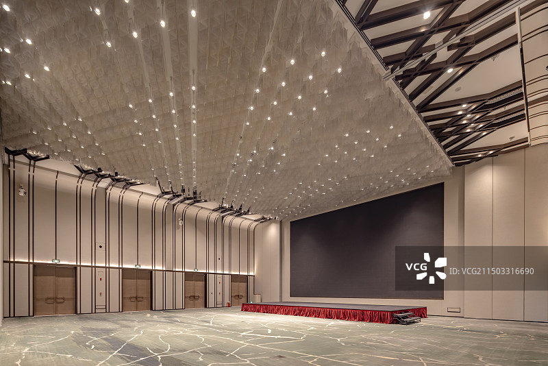 空旷的大宴会厅图片素材