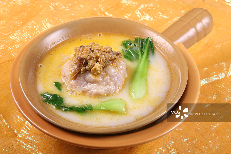 蟹粉狮子头图片素材