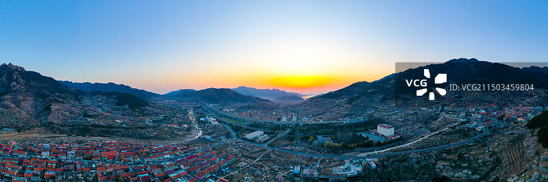 青岛市崂山区大崂北九水旅游专线地铁站图片素材