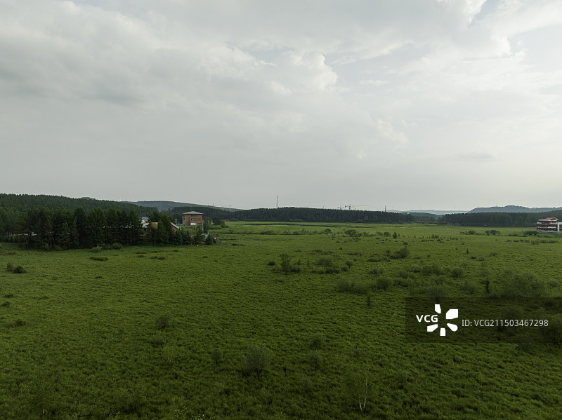航拍雨后的塞罕坝国家森林公园和御道口图片素材