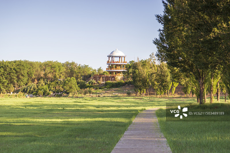 包头赛汗塔拉城中草原图片素材