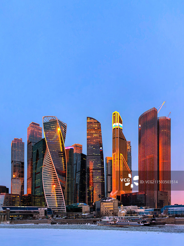 俄罗斯莫斯科CBD国际商务中心城市天际线图片素材