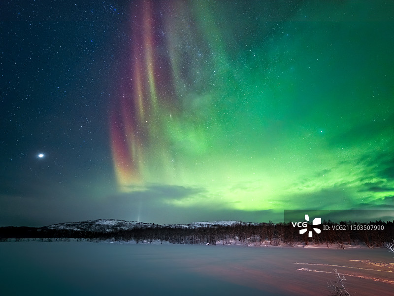 俄罗斯摩尔曼斯克-捷里别尔卡极光-城市景观图片素材