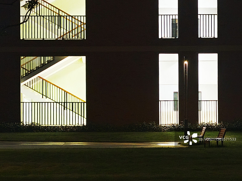 桂林信息科技学院教学楼一角图片素材