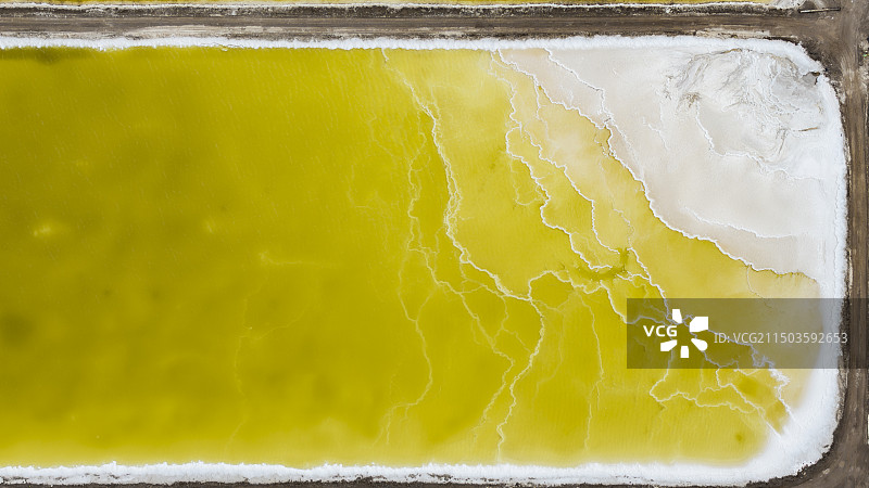 青海 | 航拍视角下的察尔汗盐湖细节图片素材