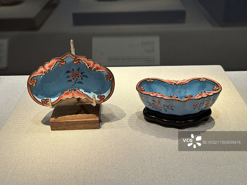 洋瓷华彩图片素材