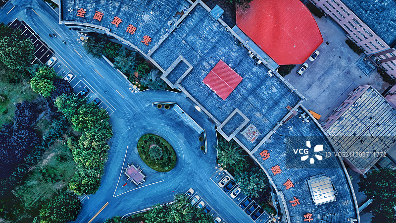 奇葩的屋顶宣传口号图片素材