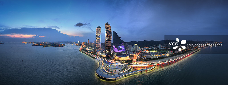 厦门双子塔夜景全景图片素材